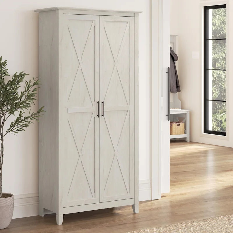 Armoire de rangement haute avec portes et étagères