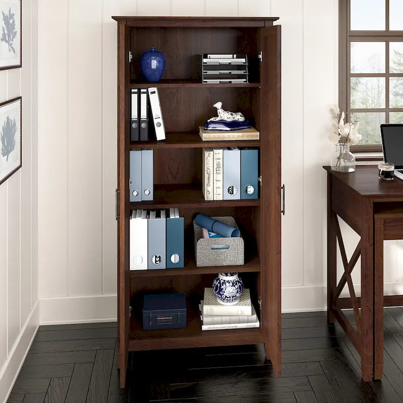 Armoire de rangement haute avec portes et étagères