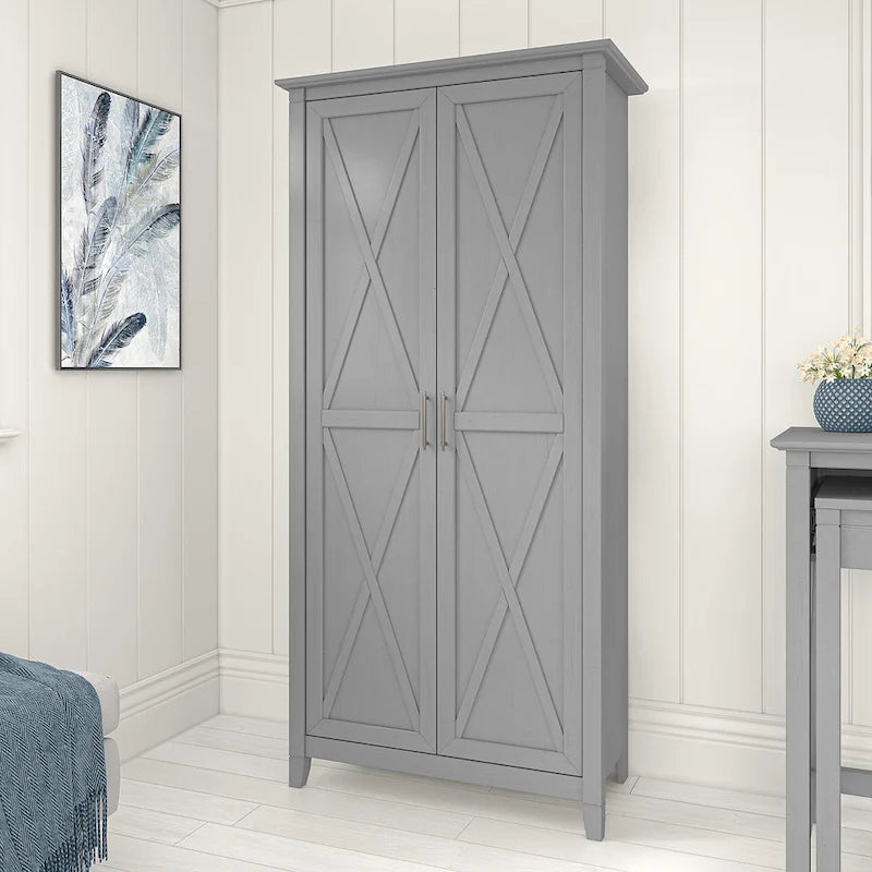 Armoire de rangement haute avec portes et étagères