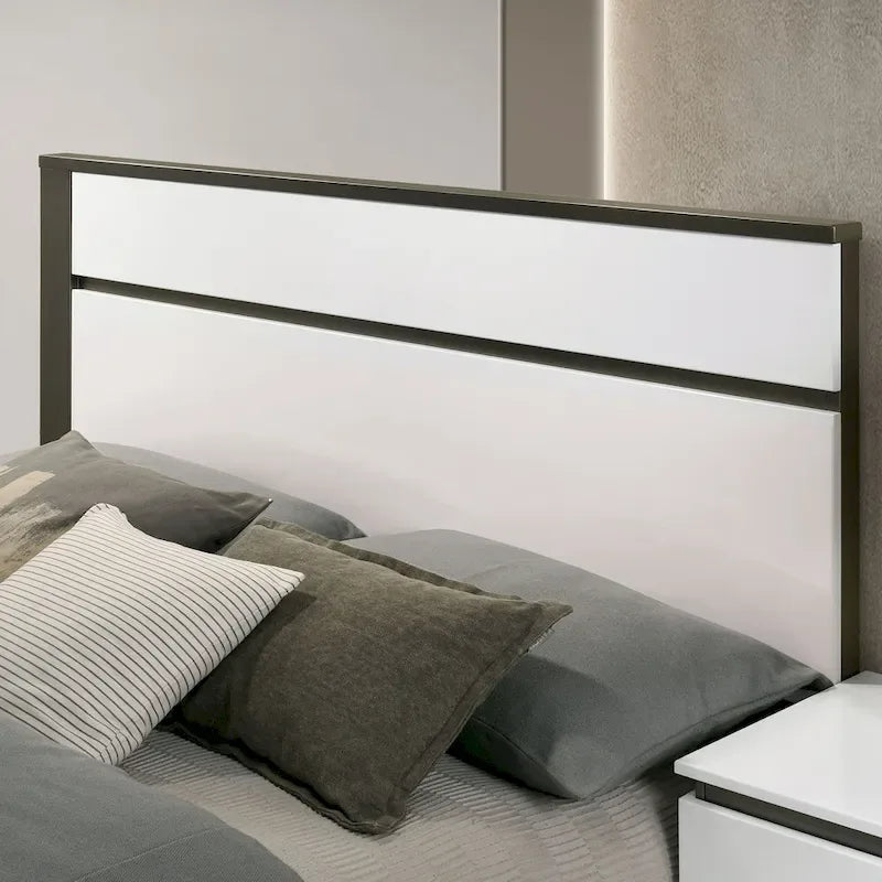 Lit plateforme contemporain en bois blanc