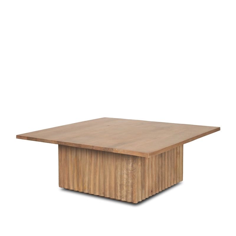Table basse carrée June en bois marron clair cannelé