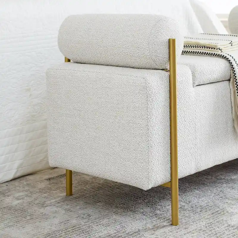 Banc de rangement capitonné en lin avec accoudoirs cylindriques et pieds en fer