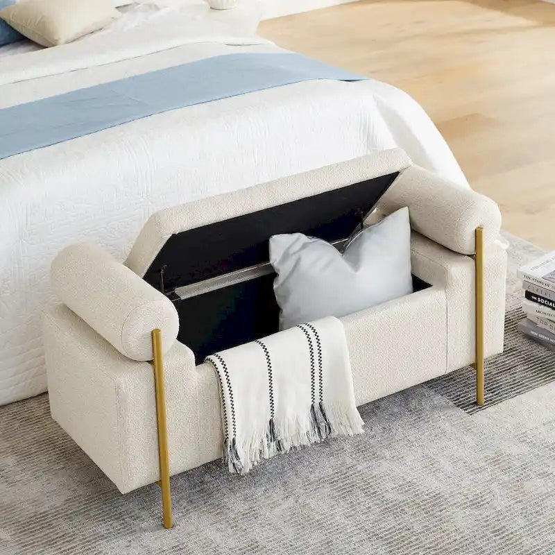 Banc de rangement capitonné en lin avec accoudoirs cylindriques et pieds en fer